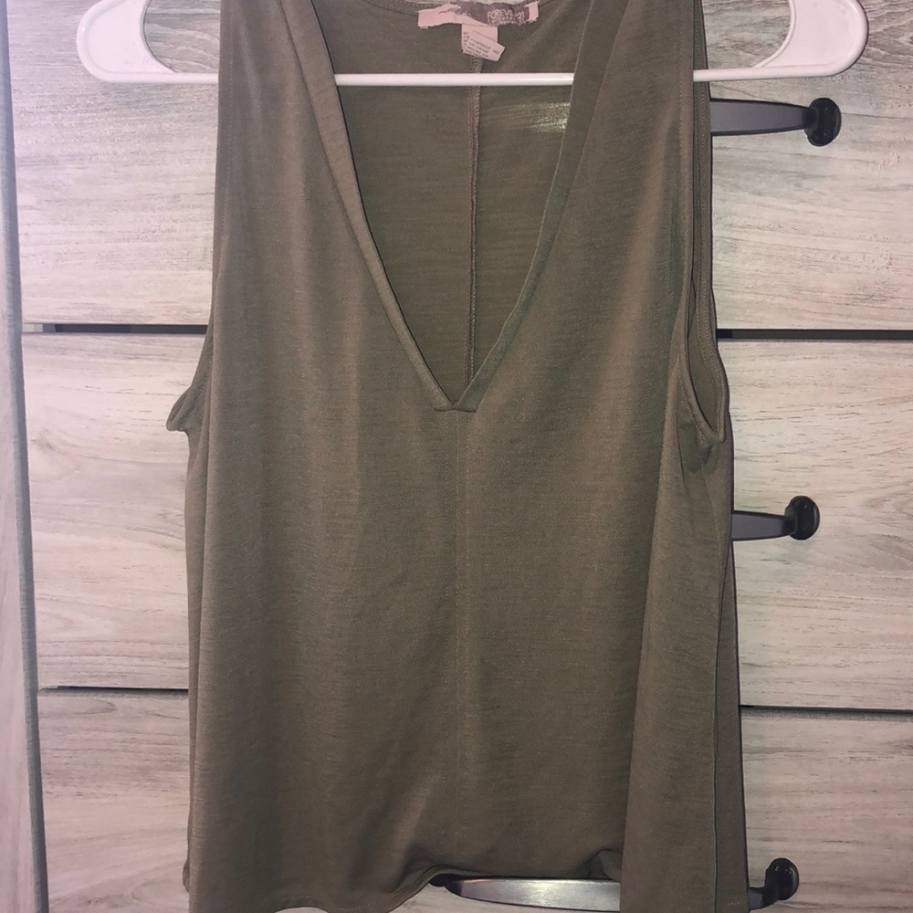 Forever 21 Shirt size M